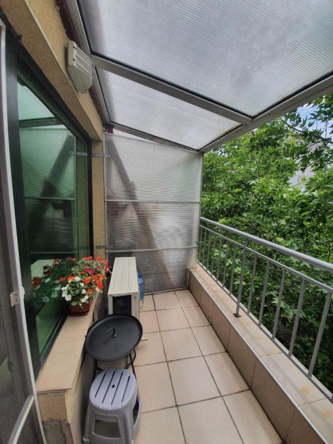 וארנה Apartment For You מראה חיצוני תמונה
