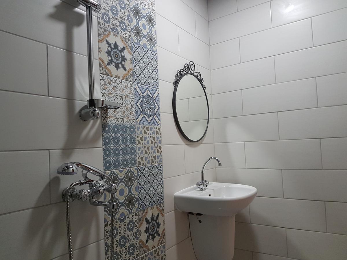 וארנה Apartment For You מראה חיצוני תמונה