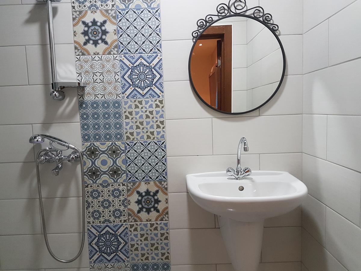 וארנה Apartment For You מראה חיצוני תמונה