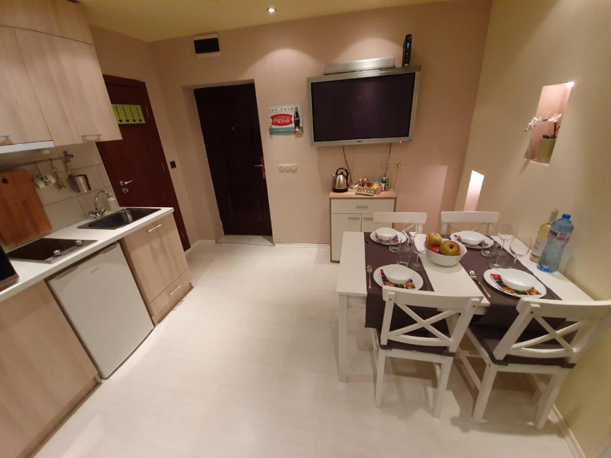 וארנה Apartment For You מראה חיצוני תמונה
